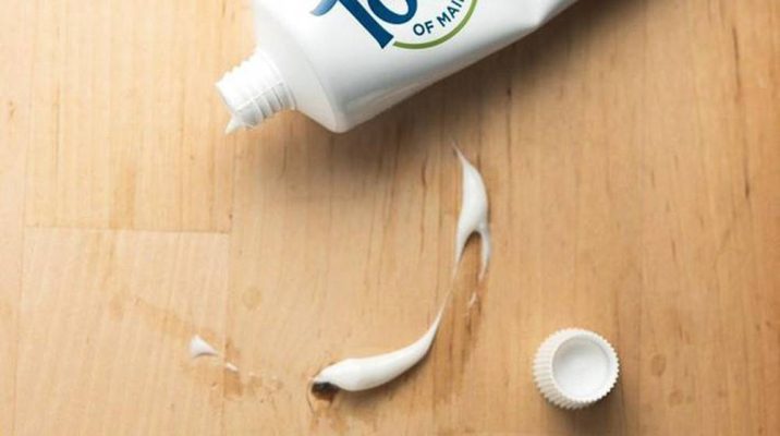 tẩy vết mực trên bàn gỗ MFC